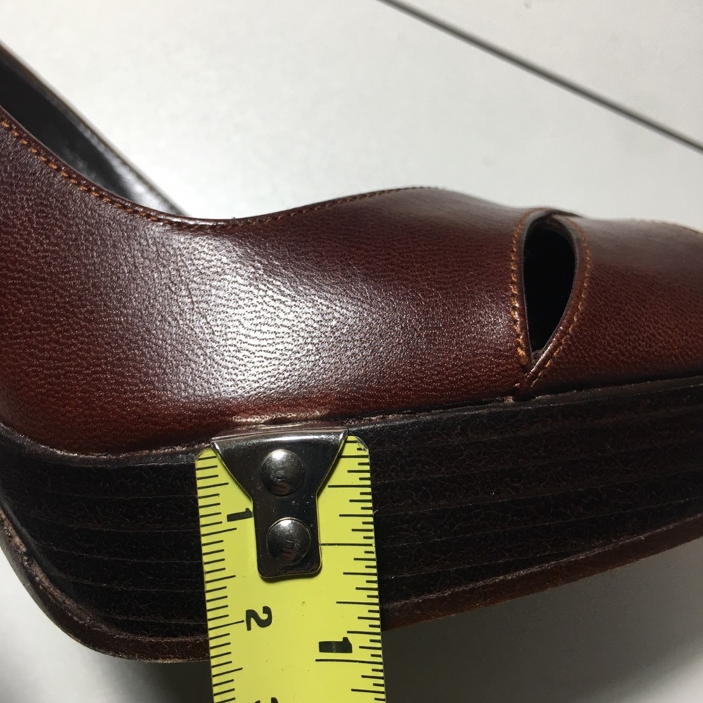 Stuart Weitzman Brown Peep Toe Heels size 8.5 - Picture 9 of 9